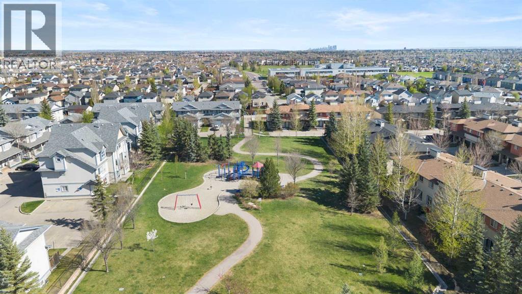 70 Everwoods Park SW, Calgary, Alberta  T2Y 0G3 - Photo 39 - A2324994