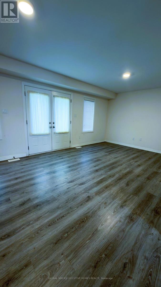 42 Ambereen Place E, Clarington (Bowmanville), Ontario  L1C 7H5 - Photo 23 - E13606138