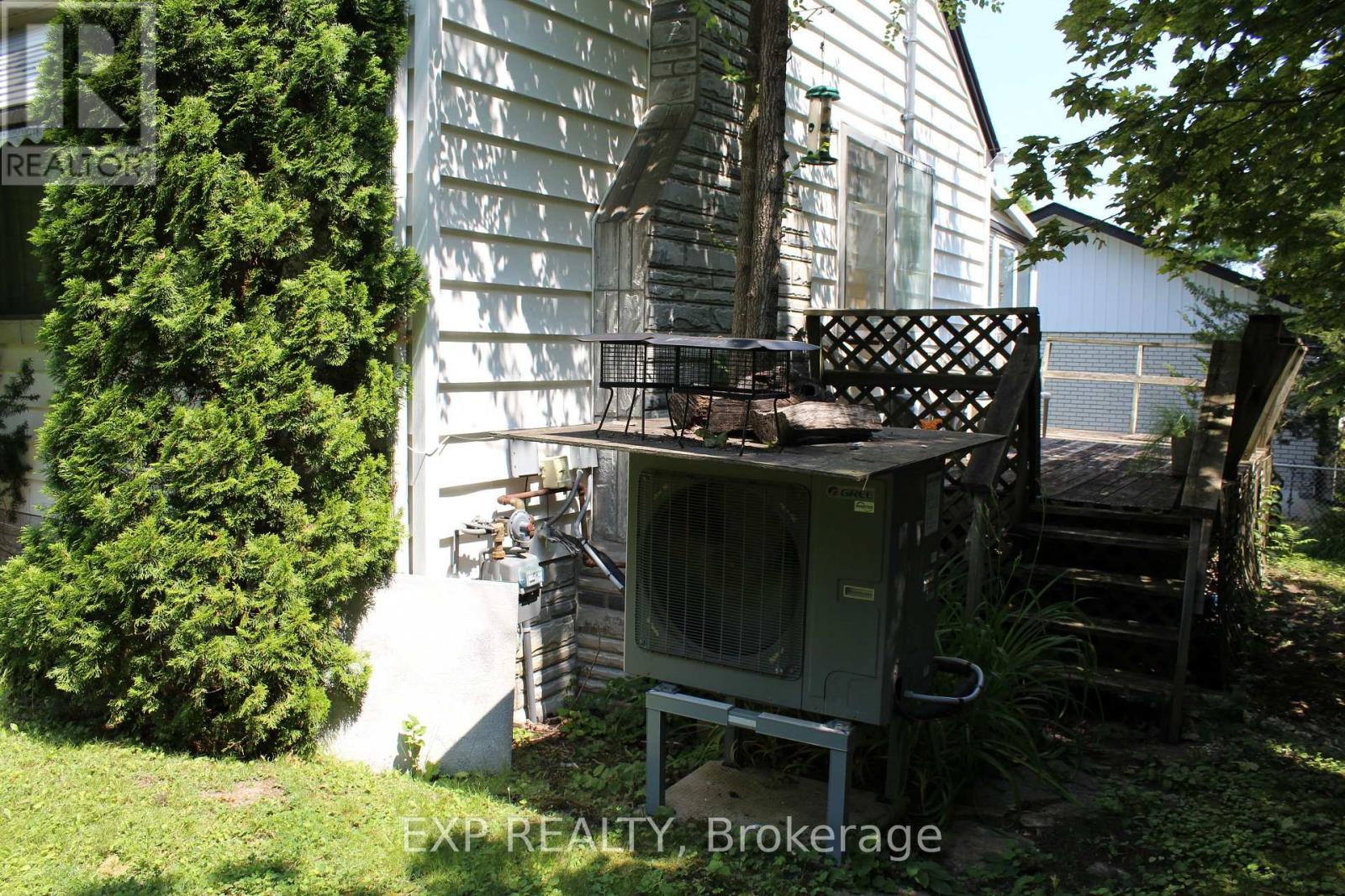 105 Puget Street, Barrie, Ontario  L4M 4N6 - Photo 11 - S13606166