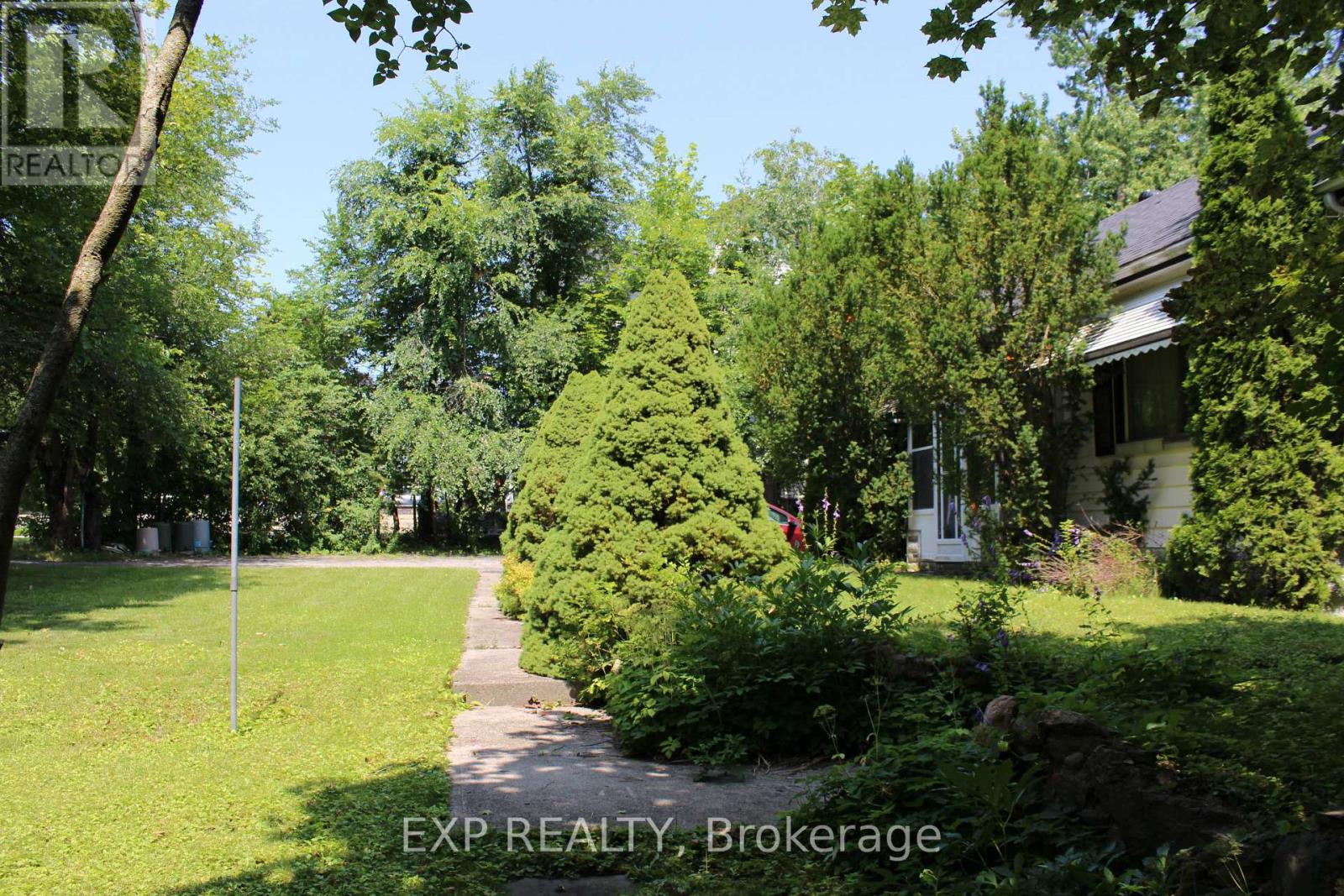 105 Puget Street, Barrie, Ontario  L4M 4N6 - Photo 5 - S13606166