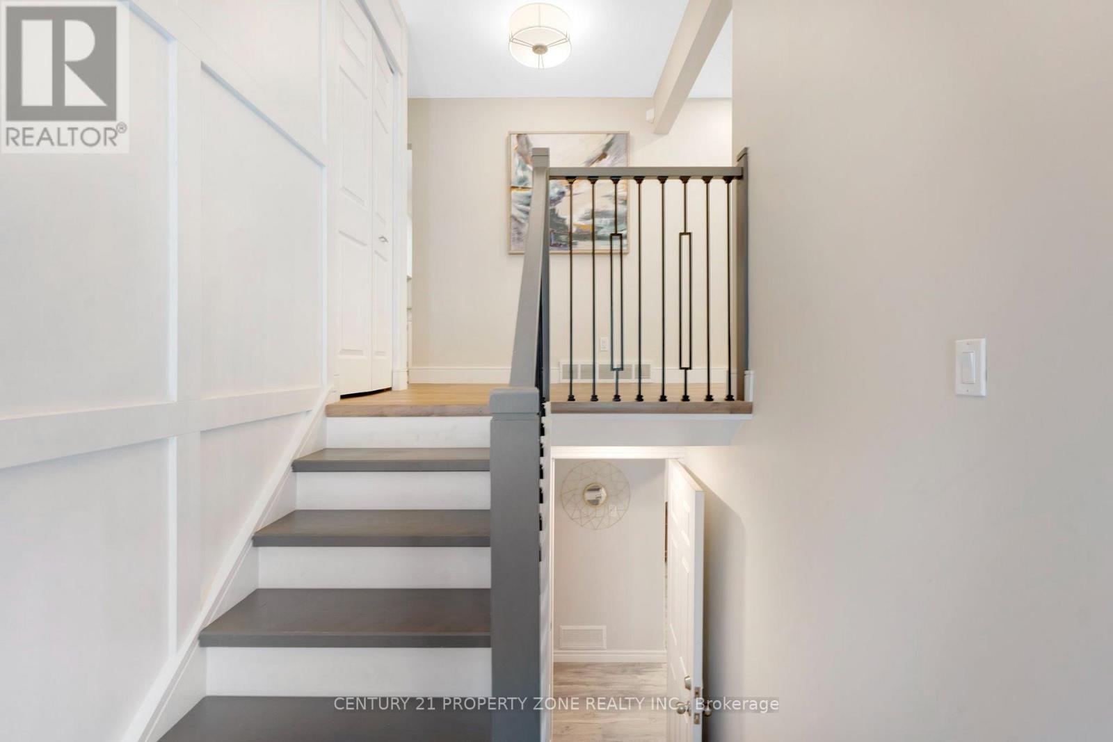 187 Winston Boulevard, Cambridge, Ontario  N3C 1M1 - Photo 2 - X13606134