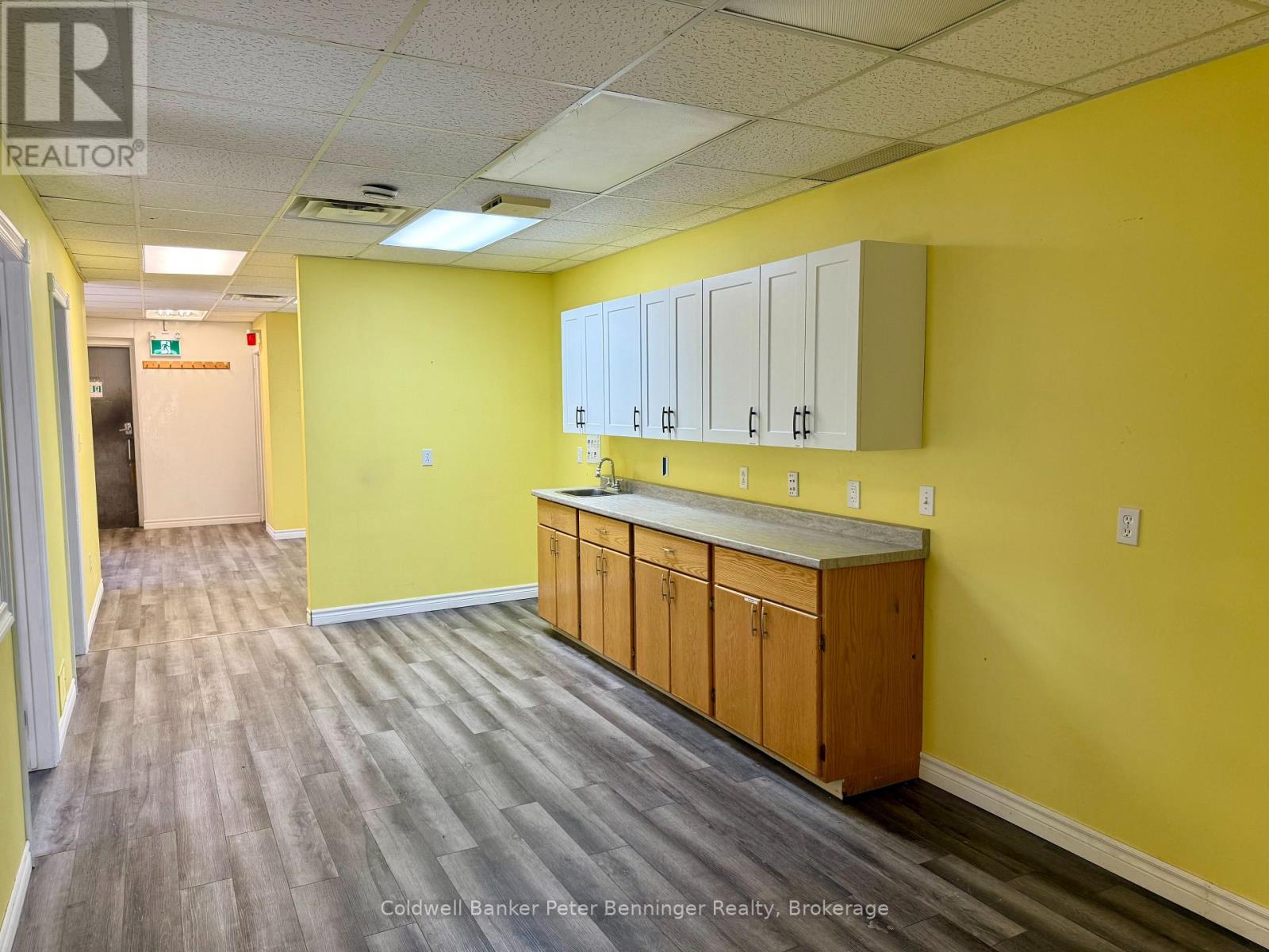 594 11th Street, Hanover, Ontario  N4N 1T5 - Photo 8 - X13042080