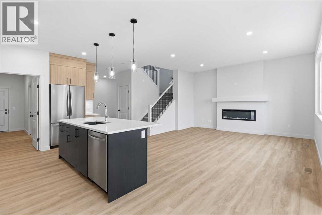 190 Annette Landing NW, Calgary, Alberta  T3R 2K2 - Photo 3 - A2313866