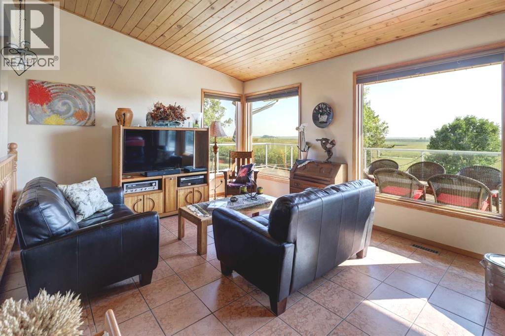 274133 Range Rd. 252, Rural Rocky View County, Alberta  T0M 0G0 - Photo 18 - A2316887