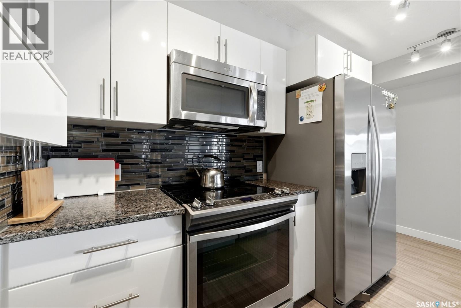 212 5301 Universal Crescent, Regina, Saskatchewan  S4W 0L2 - Photo 6 - SK043508