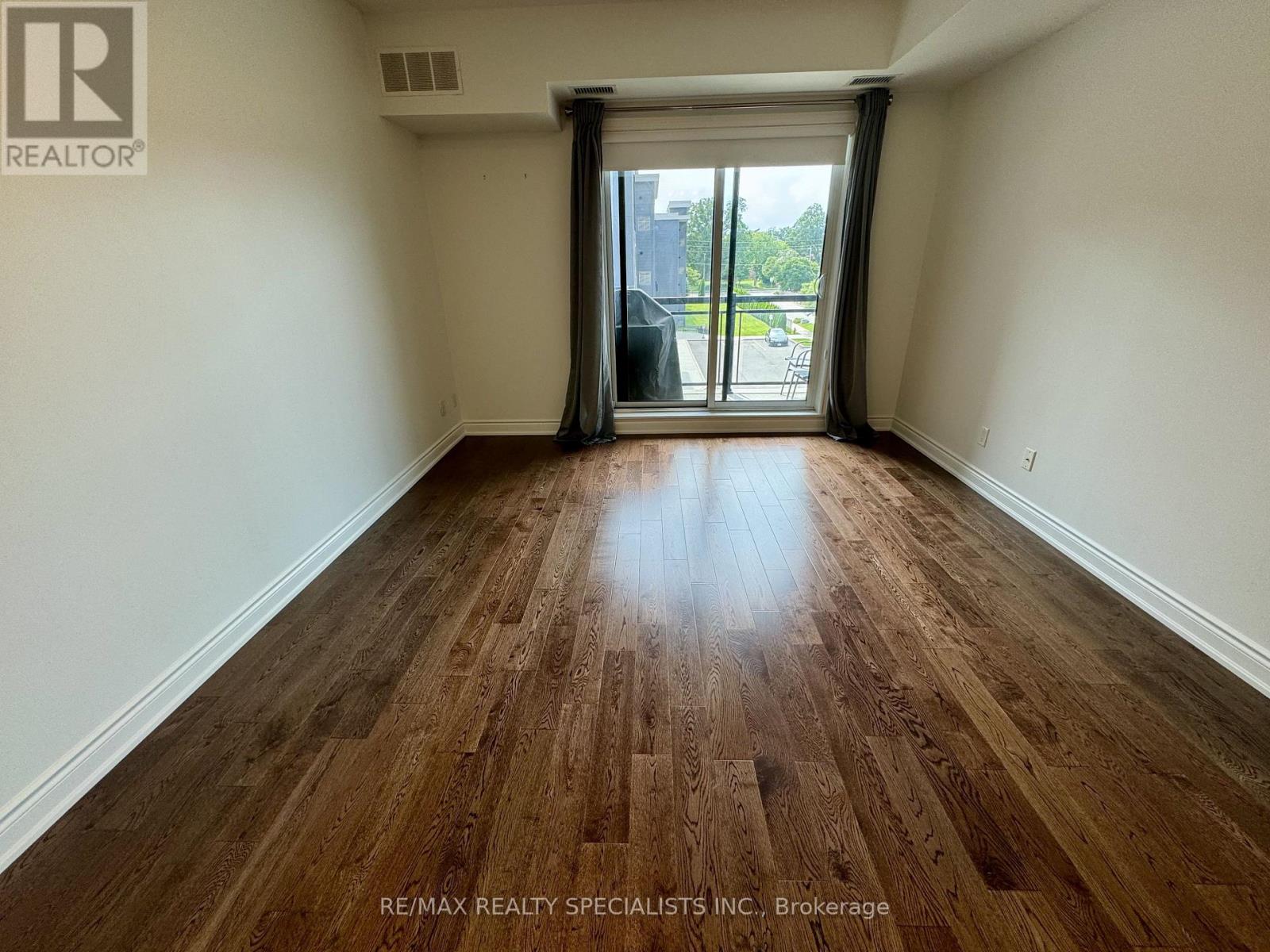 319 - 3170 Erin Mills Parkway, Mississauga, Ontario  L5L 0B6 - Photo 6 - W13604930