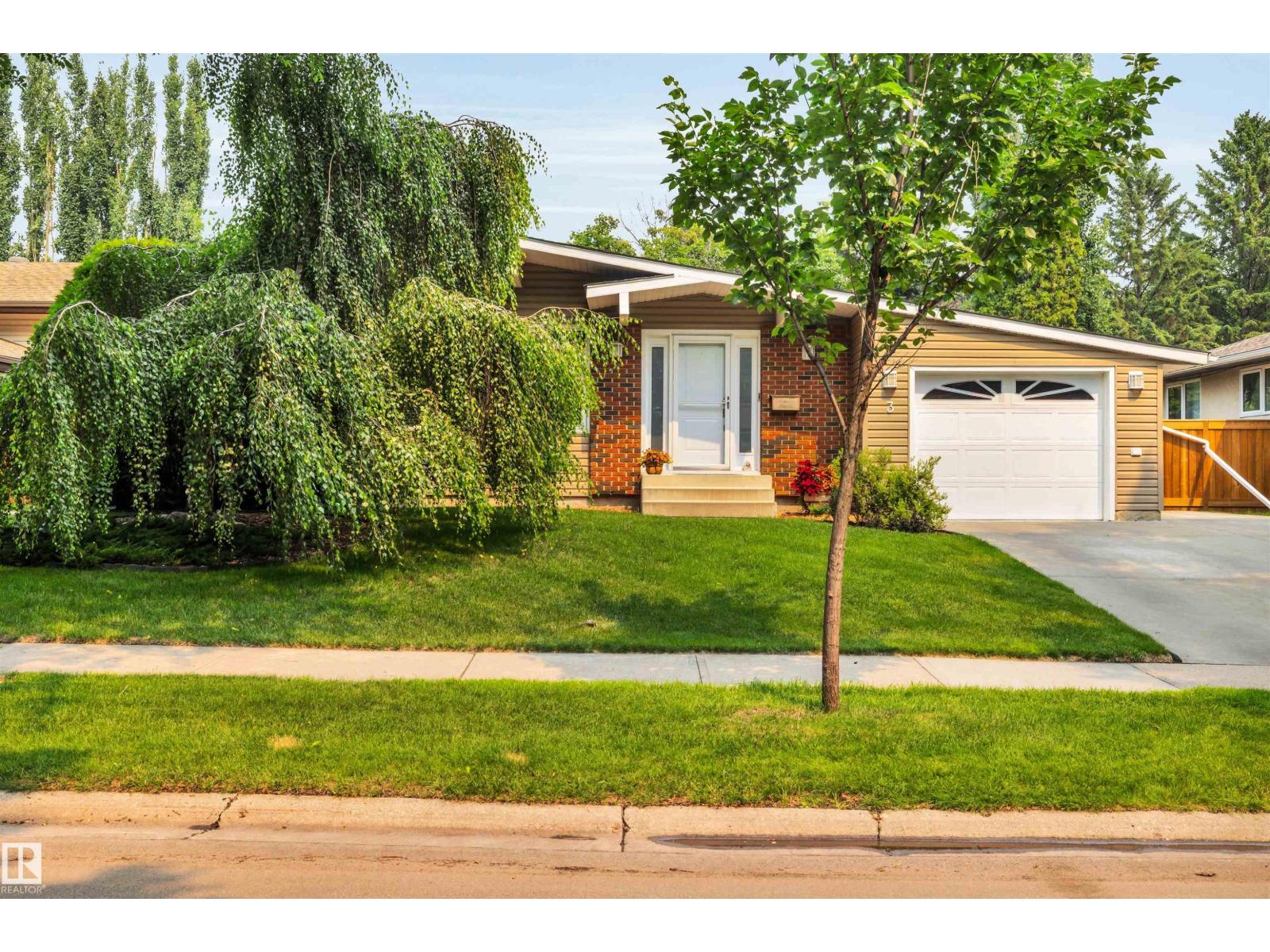 3 FLINT CR, St. Albert, Alberta