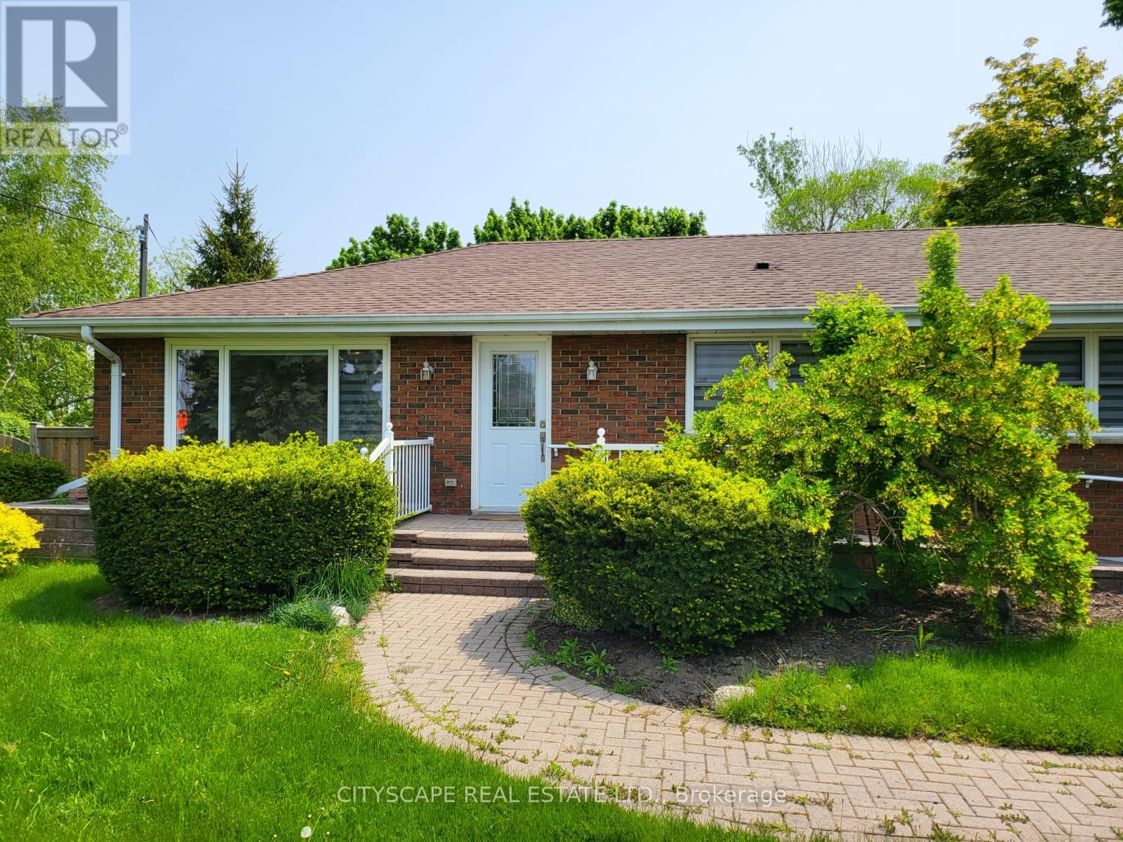 1605 Bowmanville Avenue, Clarington, Ontario  L1C 6N4 - Photo 2 - E13606204