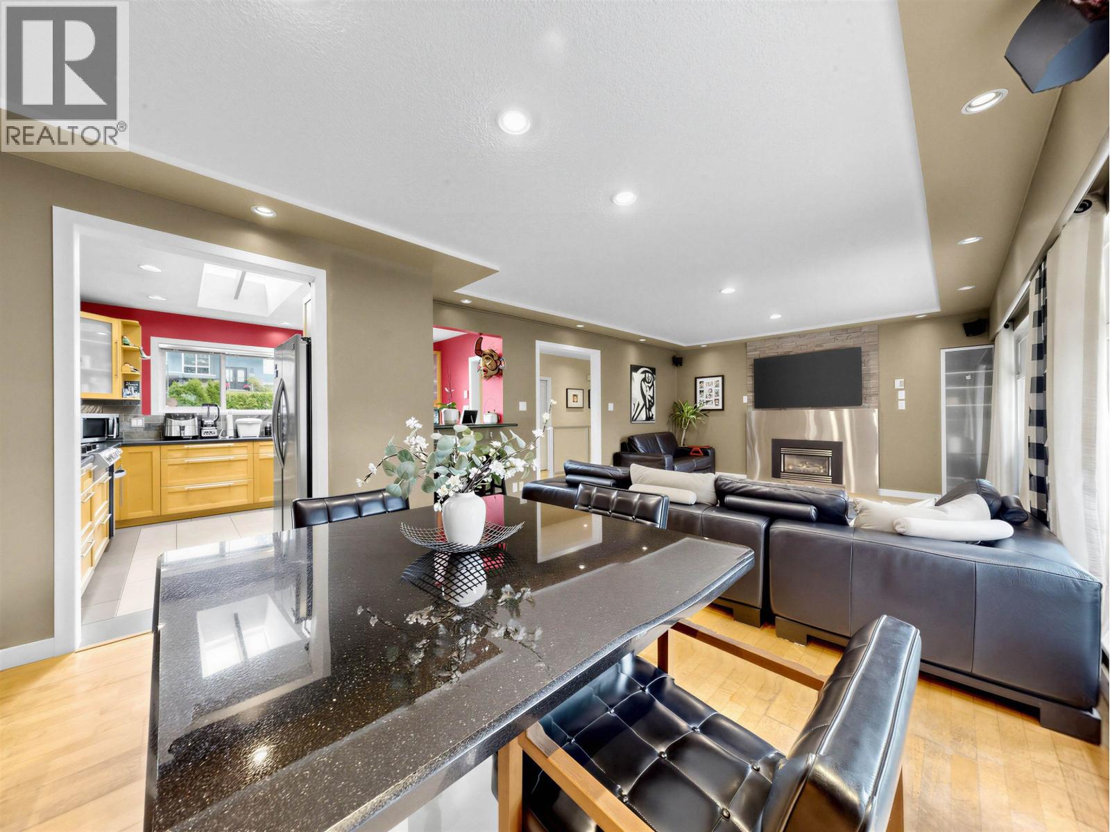 712 Shaw Avenue, Coquitlam, British Columbia  V3K 2R6 - Photo 6 - R3149812