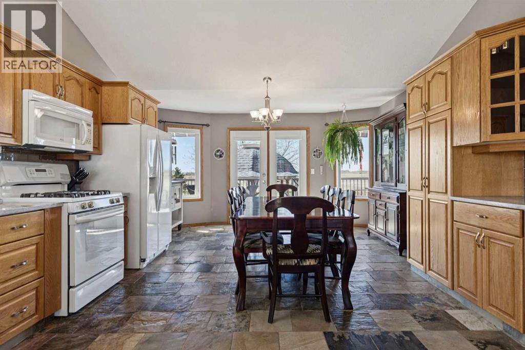 28 Westpoint Drive, Didsbury, Alberta  T0M 0W0 - Photo 9 - A2329927