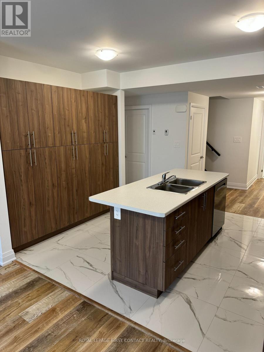 Lower - 184 Franklin Trail, Barrie, Ontario  L9J 0J2 - Photo 4 - S13606208