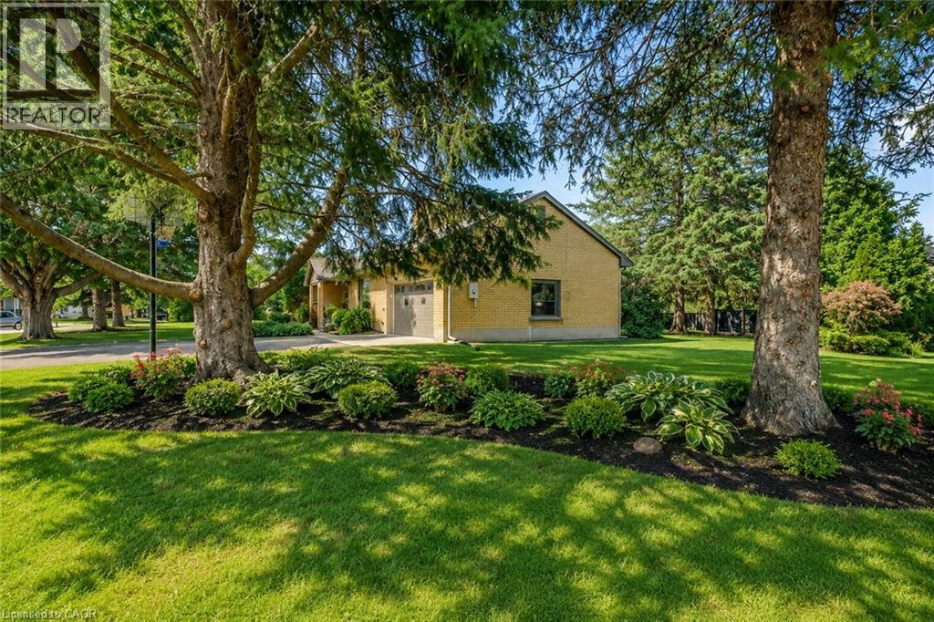 21 Edgar Drive, London, Ontario  N6G 1K2 - Photo 2 - 40851049
