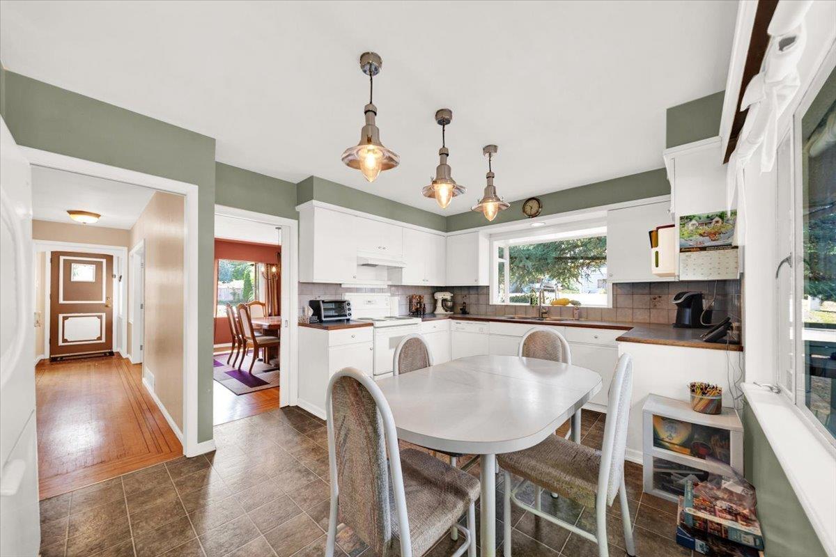 11321 136a Street, Surrey, British Columbia  V3R 3C4 - Photo 10 - R3147908