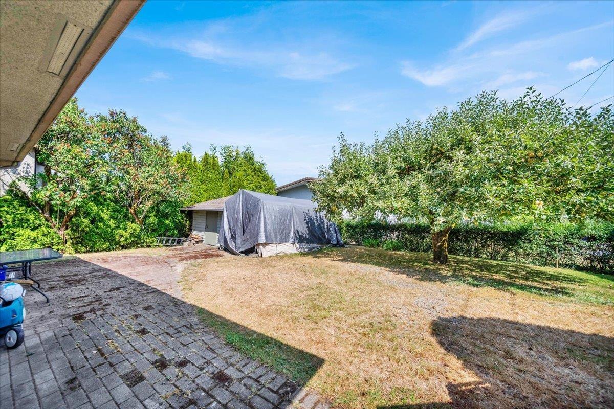 11321 136a Street, Surrey, British Columbia  V3R 3C4 - Photo 5 - R3147908