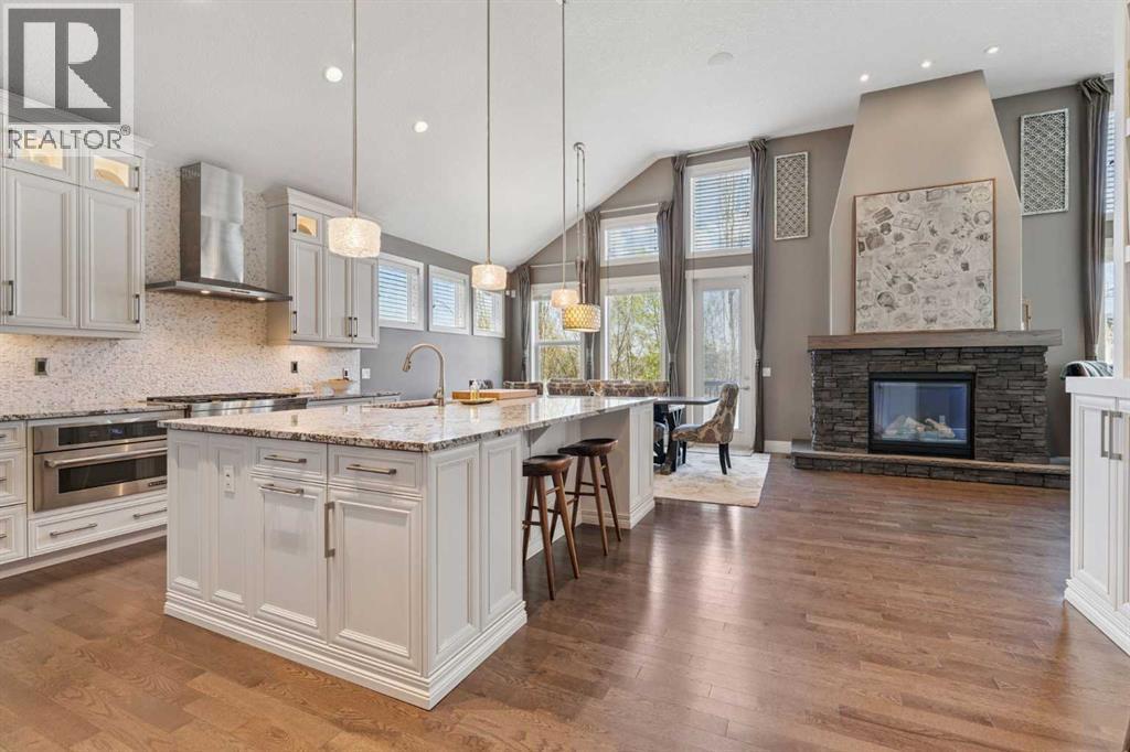 21 Rockford Road NW, Calgary, Alberta  T3G 0c9 - Photo 20 - A2330780