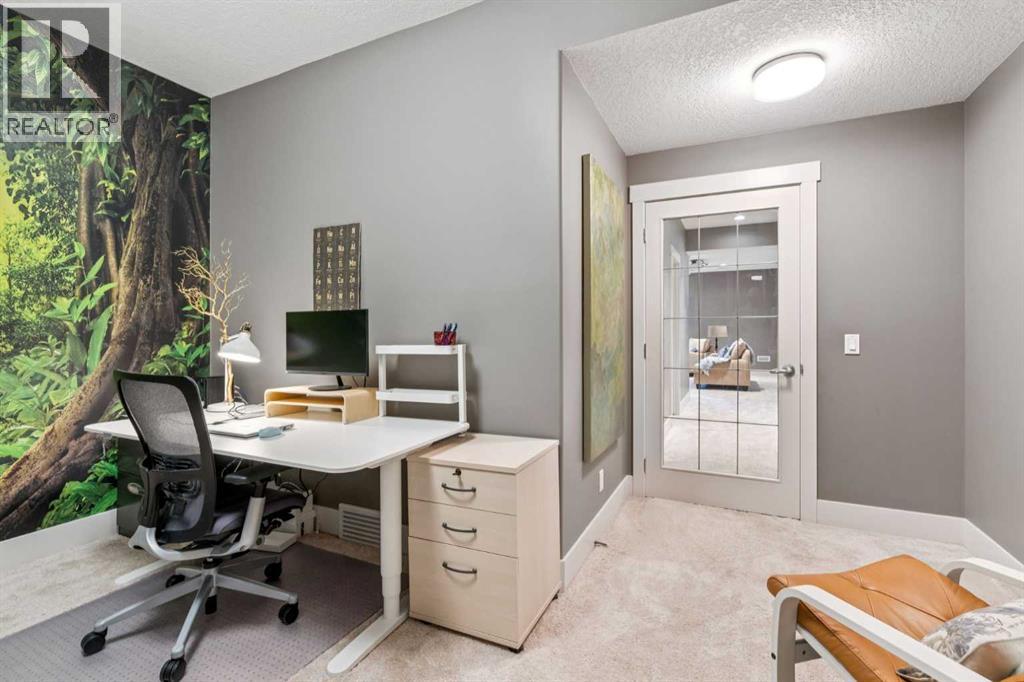 21 Rockford Road NW, Calgary, Alberta  T3G 0c9 - Photo 40 - A2330780
