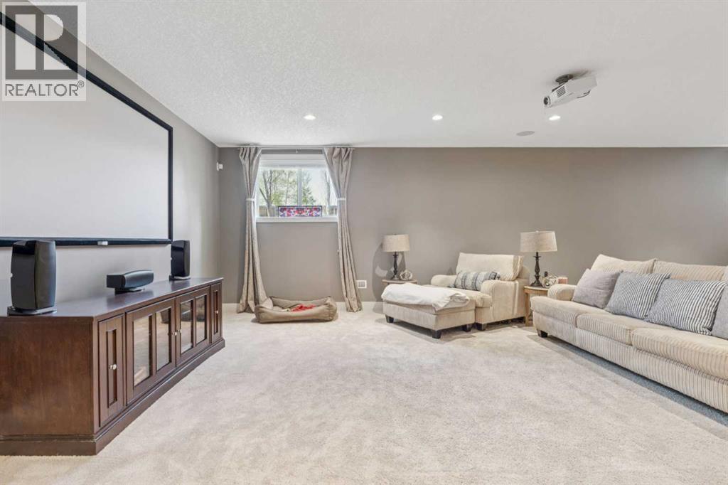 21 Rockford Road NW, Calgary, Alberta  T3G 0c9 - Photo 35 - A2330780