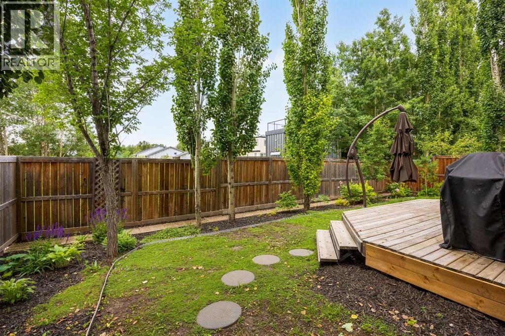 21 Rockford Road NW, Calgary, Alberta  T3G 0c9 - Photo 46 - A2330780