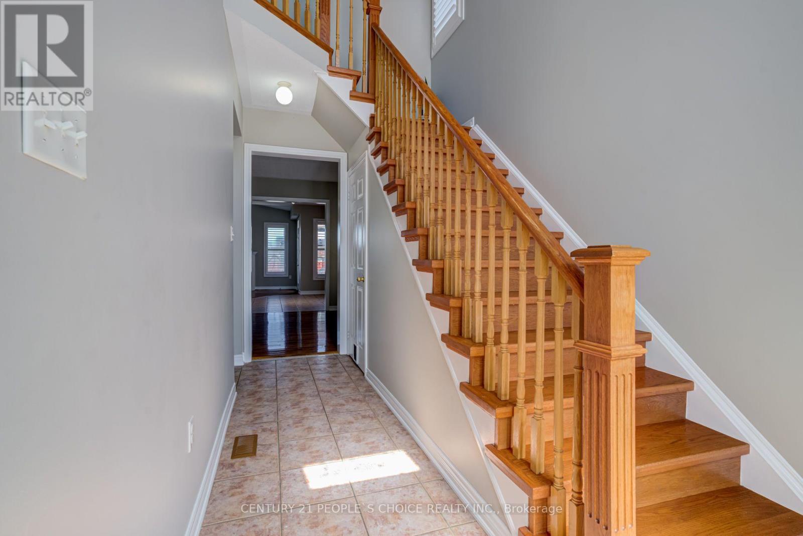 1997 Calvington Drive, Pickering, Ontario  L1V 7J3 - Photo 8 - E13606262