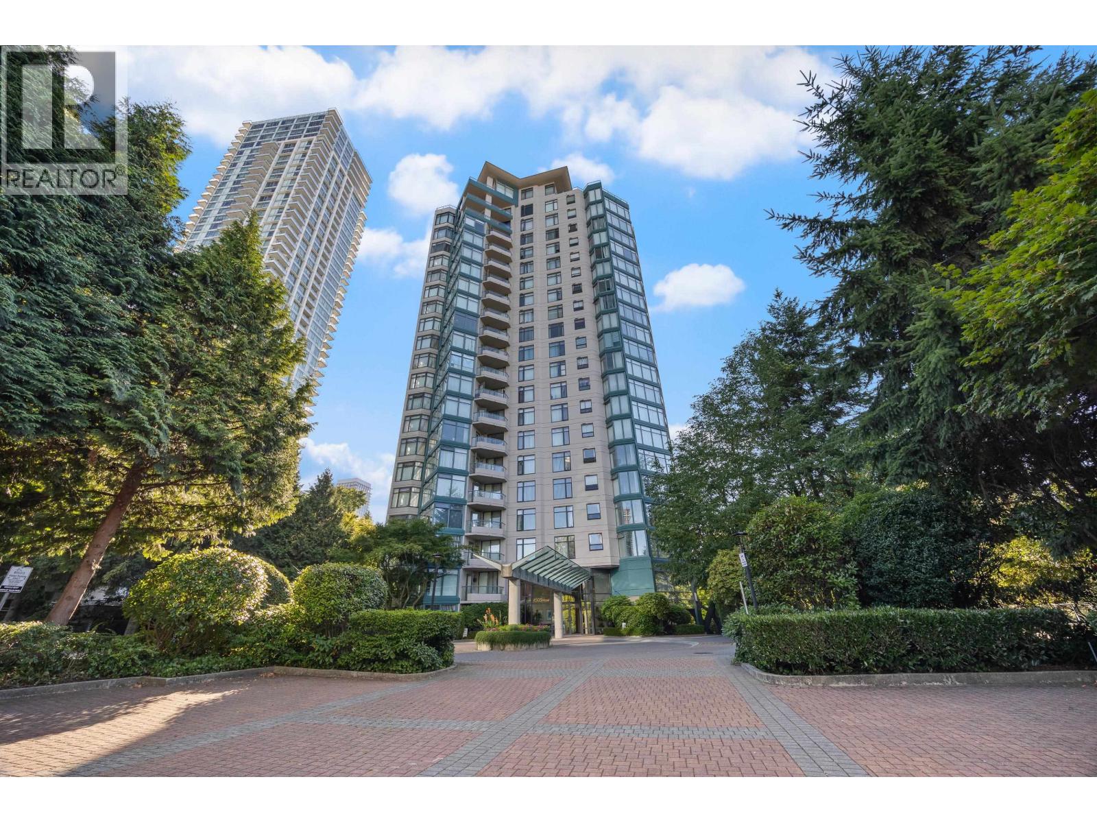 705 4505 HAZEL STREET STREET, Burnaby, British Columbia