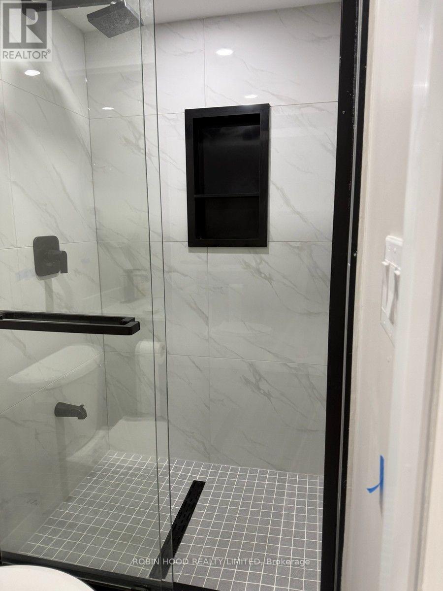495 - 495 Taylor Crescent, Burlington, Ontario  L7L 6G2 - Photo 7 - W13606268