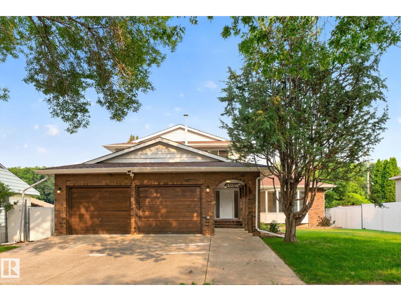 12121 42 ST NW, Edmonton, Alberta
