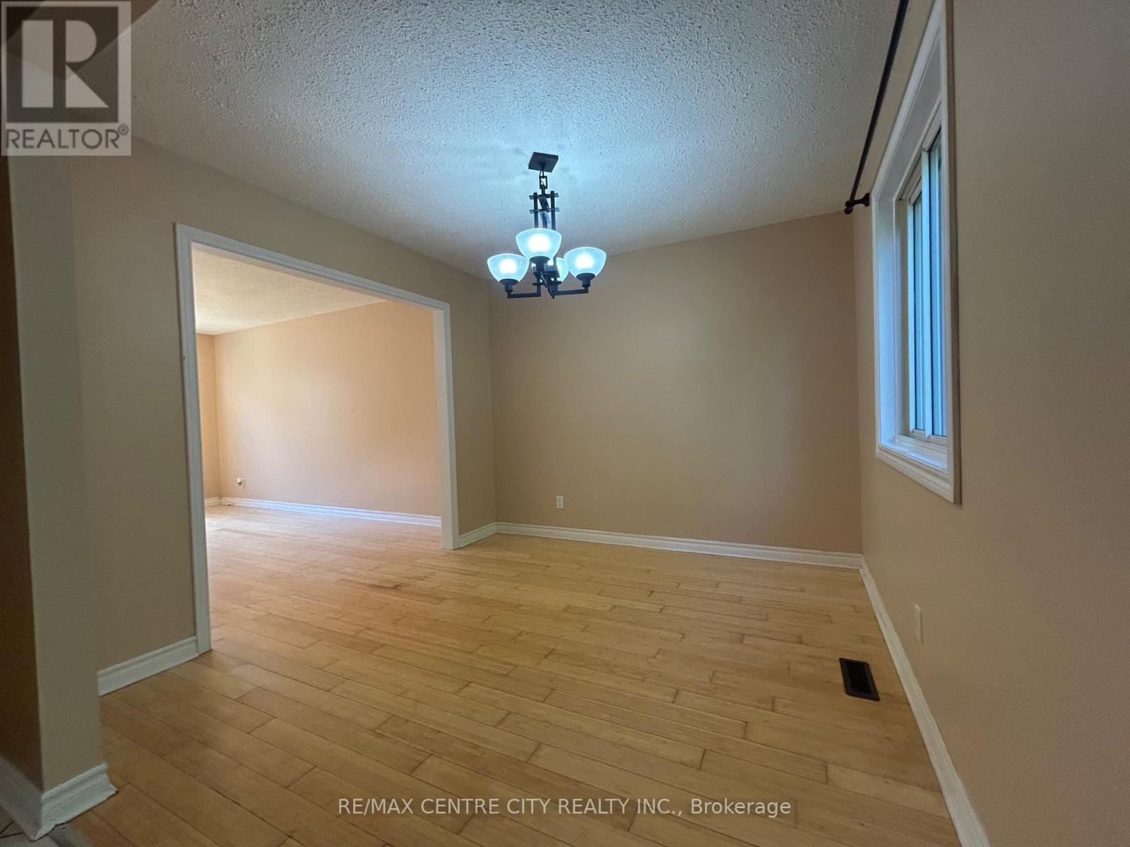 67 Walmer Gardens, London North, Ontario  N6G 4H5 - Photo 12 - X13606290