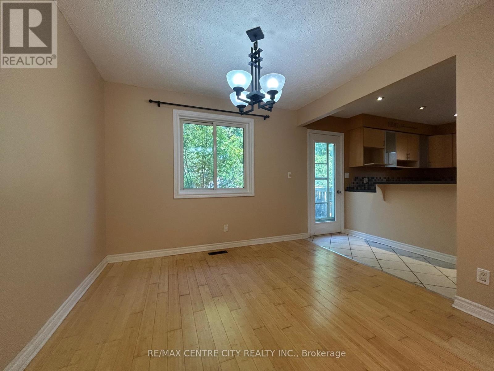 67 Walmer Gardens, London North, Ontario  N6G 4H5 - Photo 13 - X13606290