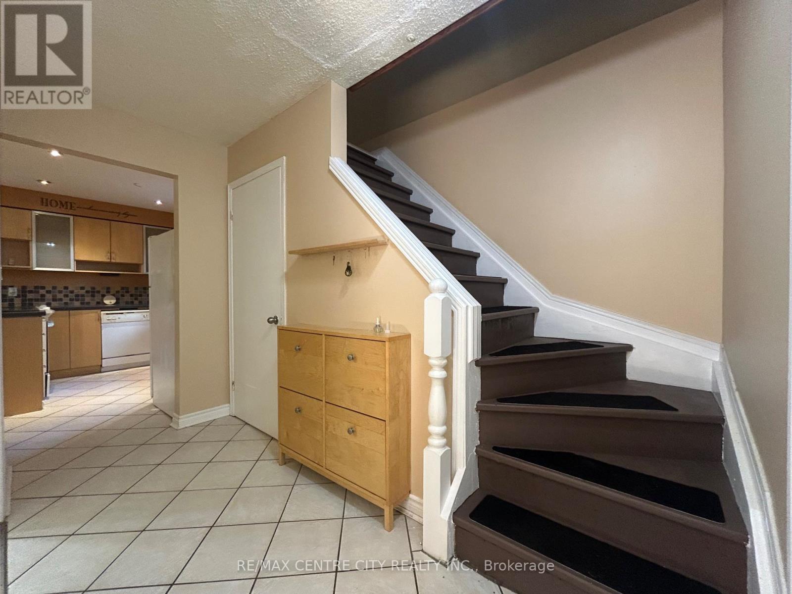 67 Walmer Gardens, London North, Ontario  N6G 4H5 - Photo 16 - X13606290