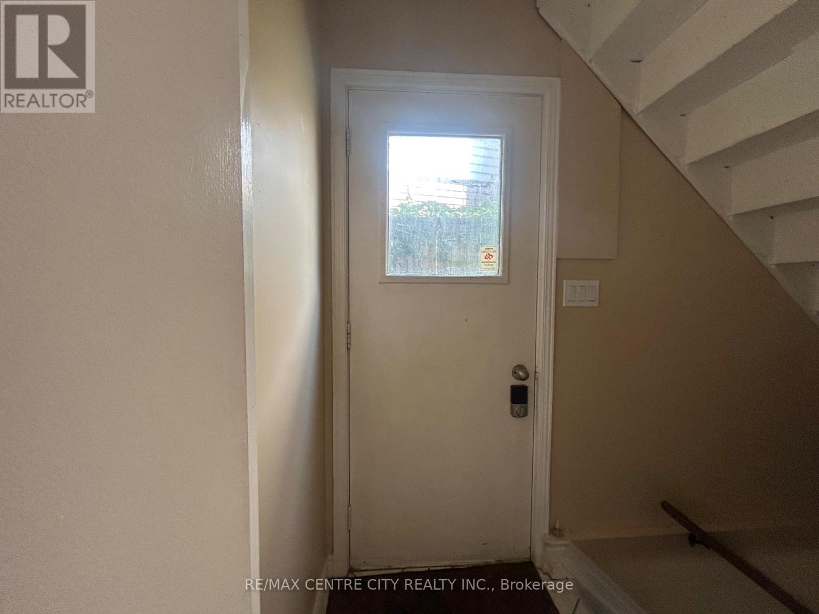 67 Walmer Gardens, London North, Ontario  N6G 4H5 - Photo 26 - X13606290