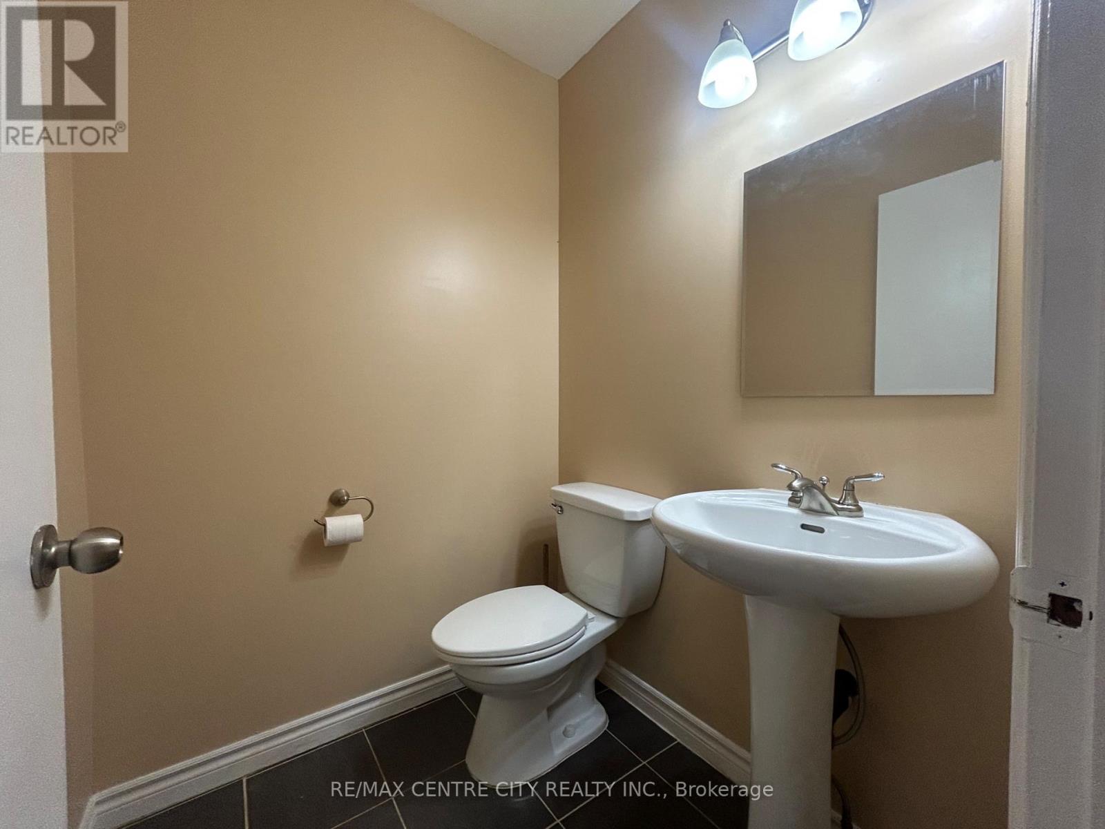 67 Walmer Gardens, London North, Ontario  N6G 4H5 - Photo 7 - X13606290