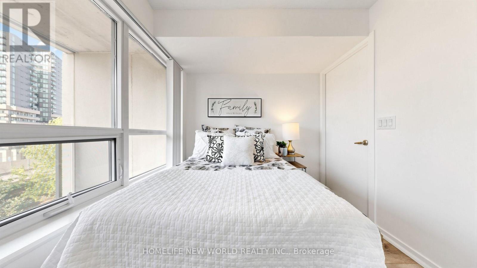 425 - 38 Joe Shuster Way, Toronto, Ontario  M6K 0A4 - Photo 15 - C13606276