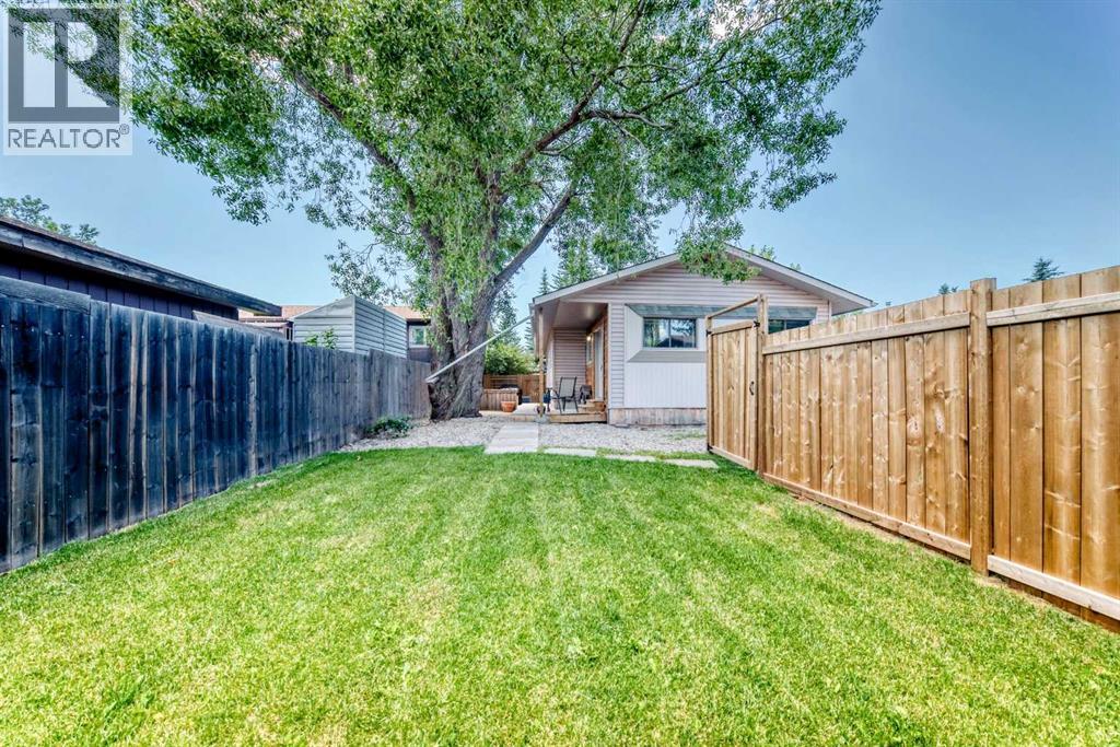 114 Midcrest Crescent SE, Calgary, Alberta  T2X 1B5 - Photo 39 - A2328989