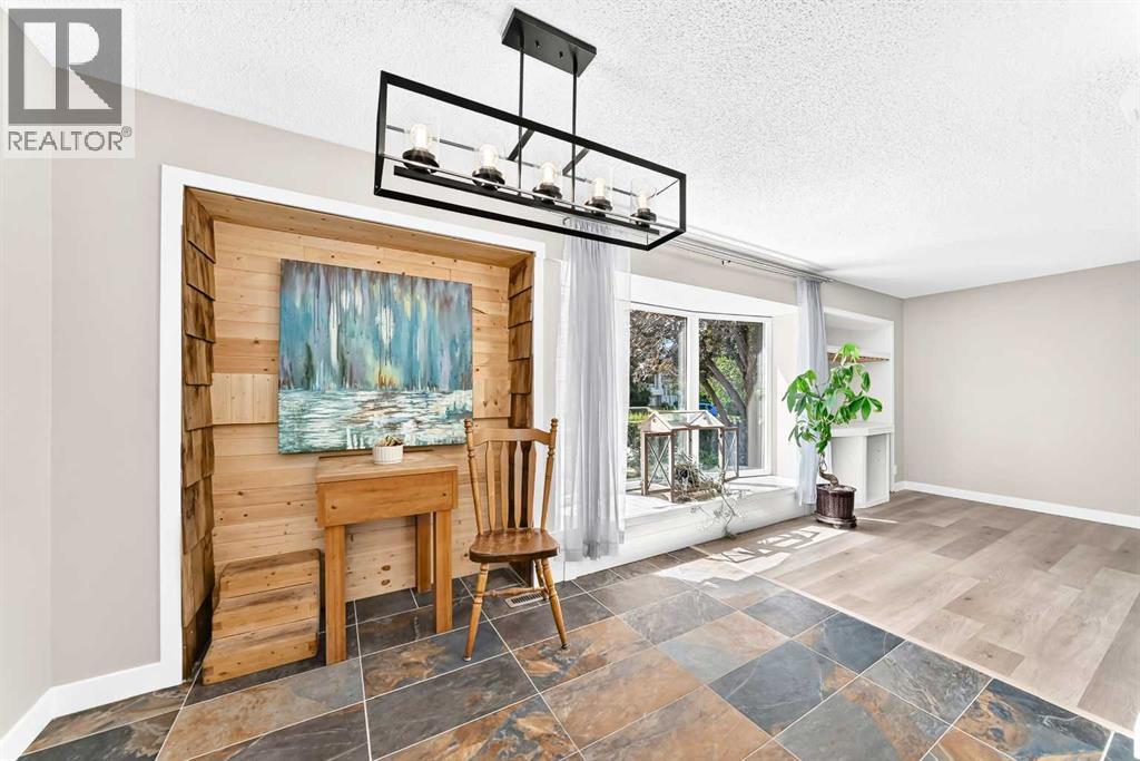 114 Midcrest Crescent SE, Calgary, Alberta  T2X 1B5 - Photo 7 - A2328989