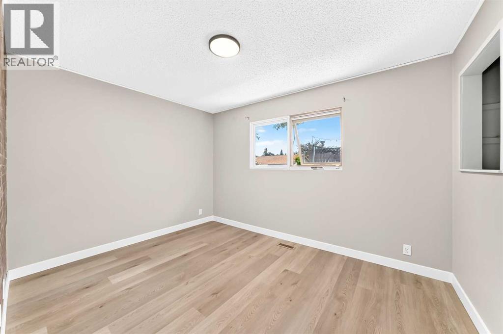 114 Midcrest Crescent SE, Calgary, Alberta  T2X 1B5 - Photo 24 - A2328989