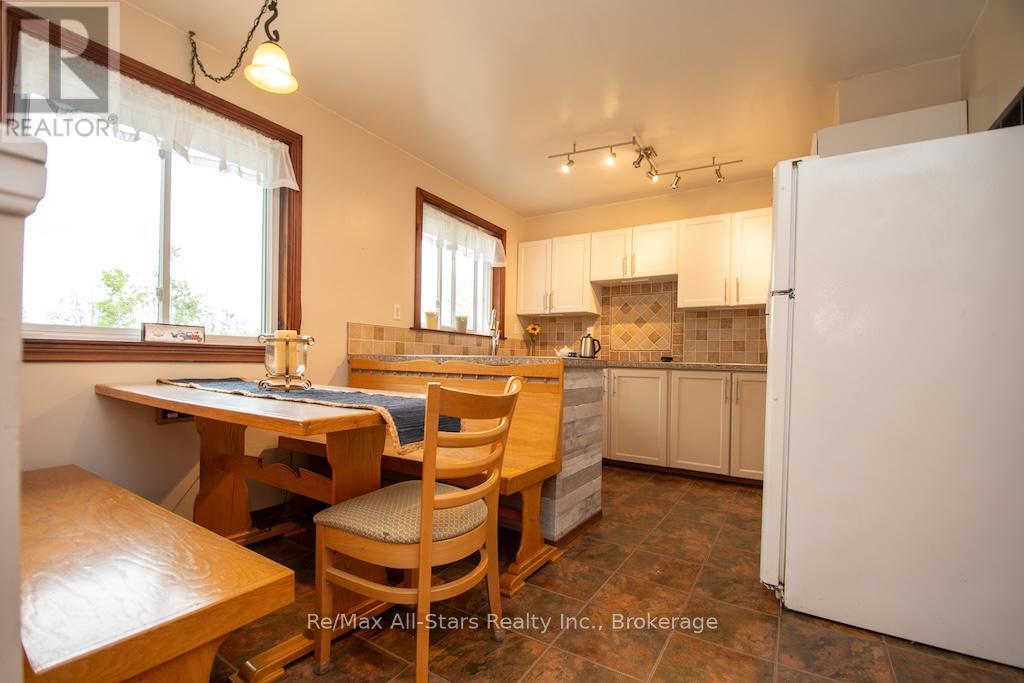 421 Ogemah Road S, Kawartha Lakes, Ontario  K0M 2C0 - Photo 14 - X13497388
