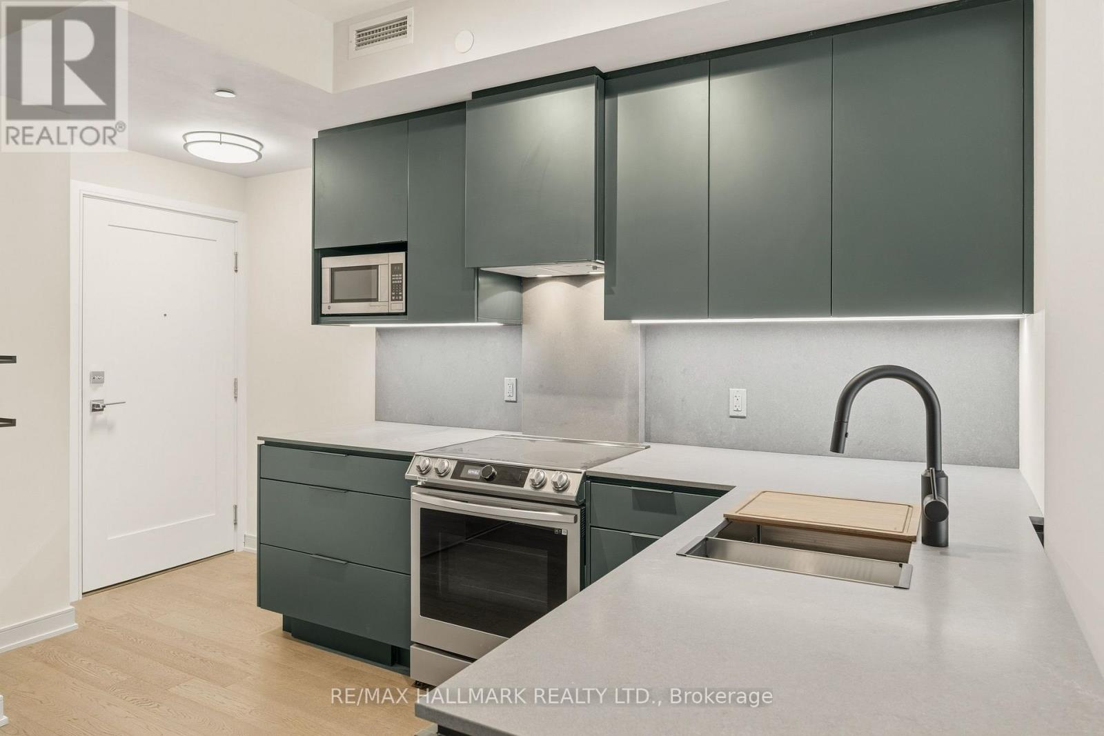 1811 - 57 St Joseph Street, Toronto, Ontario  M5S 0C5 - Photo 6 - C13606324