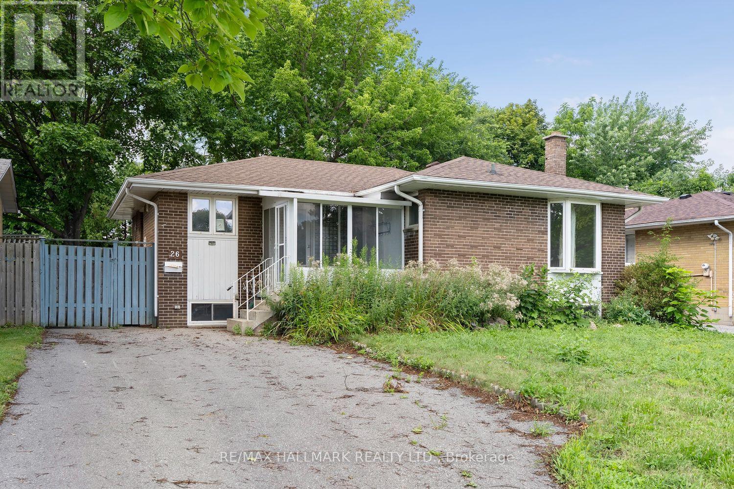 26 FLOWERTOWN AVENUE, Brampton, Ontario