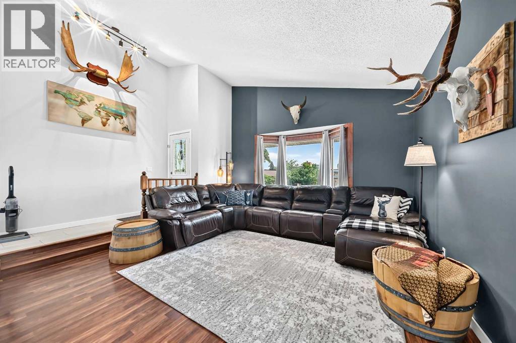 31 Taylor Way SE, Airdrie, Alberta  T4A 1S4 - Photo 6 - A2330855