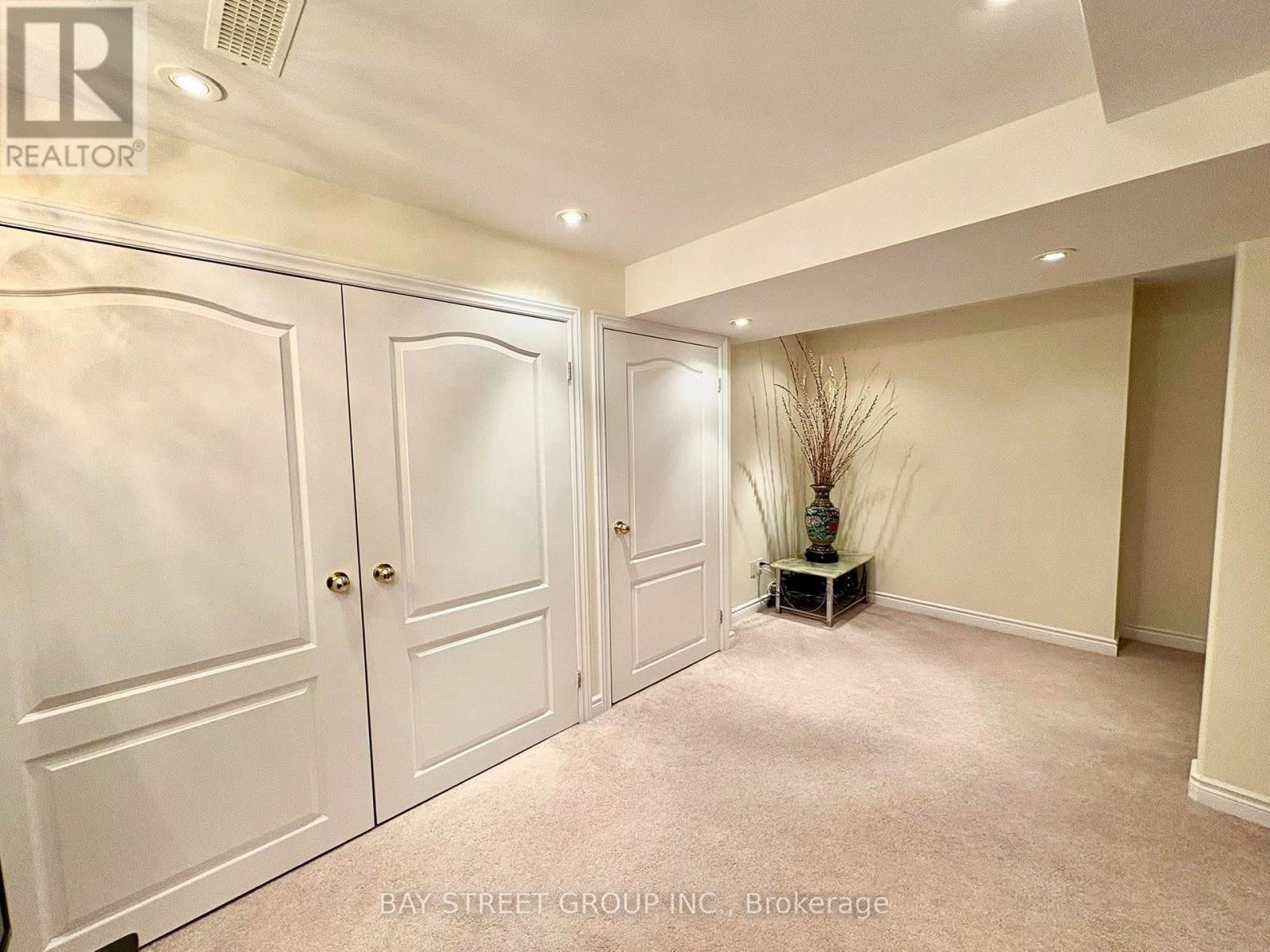 211 Stonebridge Drive, Markham, Ontario  L6C 2S2 - Photo 12 - N13509662