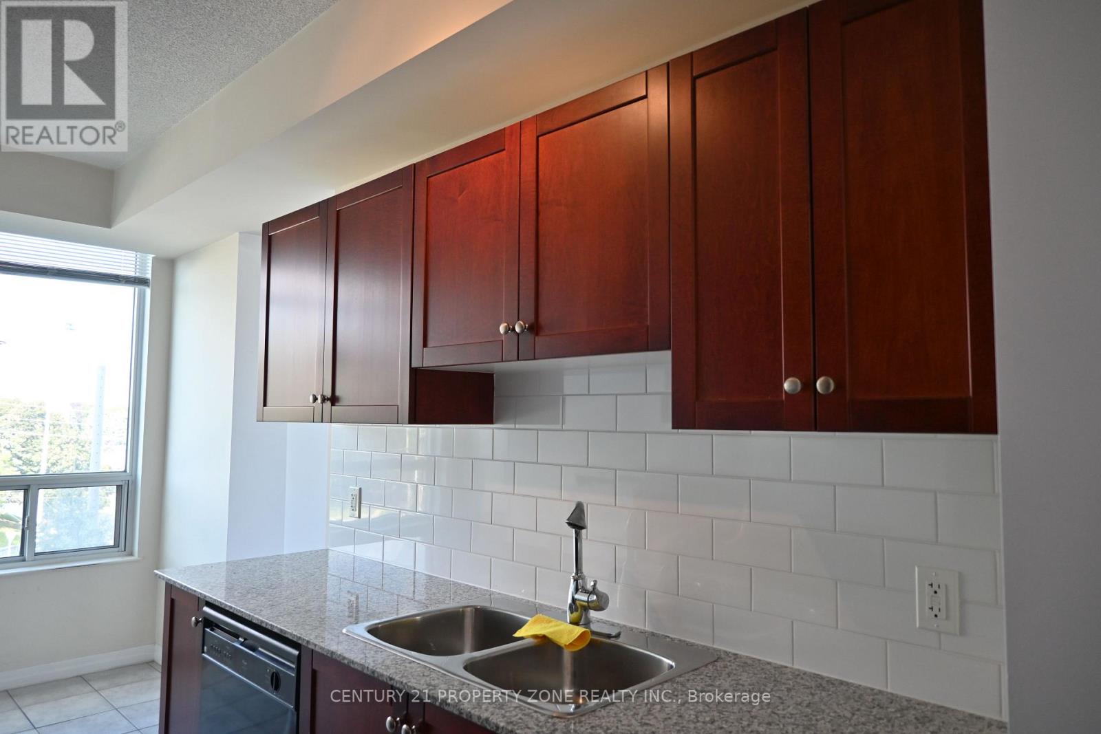 405 - 1359 Rathburn Road E, Mississauga, Ontario  L4W 5P7 - Photo 11 - W13606070
