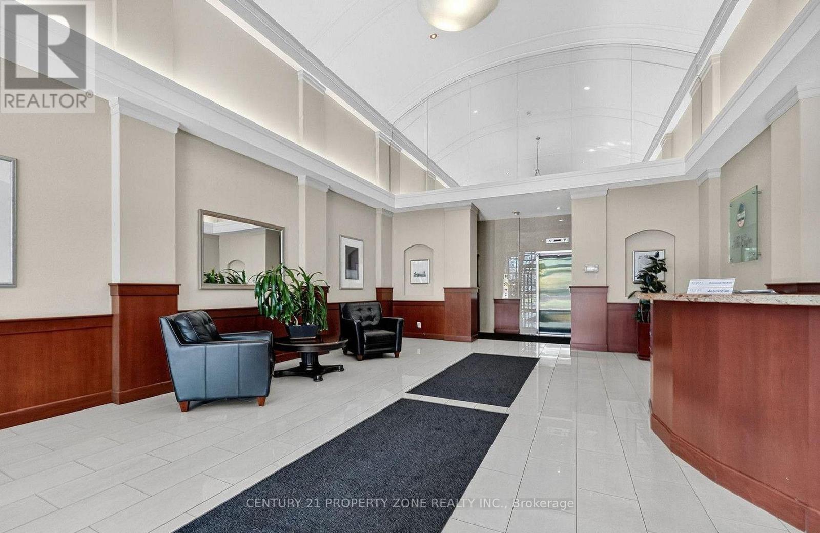 405 - 1359 Rathburn Road E, Mississauga, Ontario  L4W 5P7 - Photo 2 - W13606070