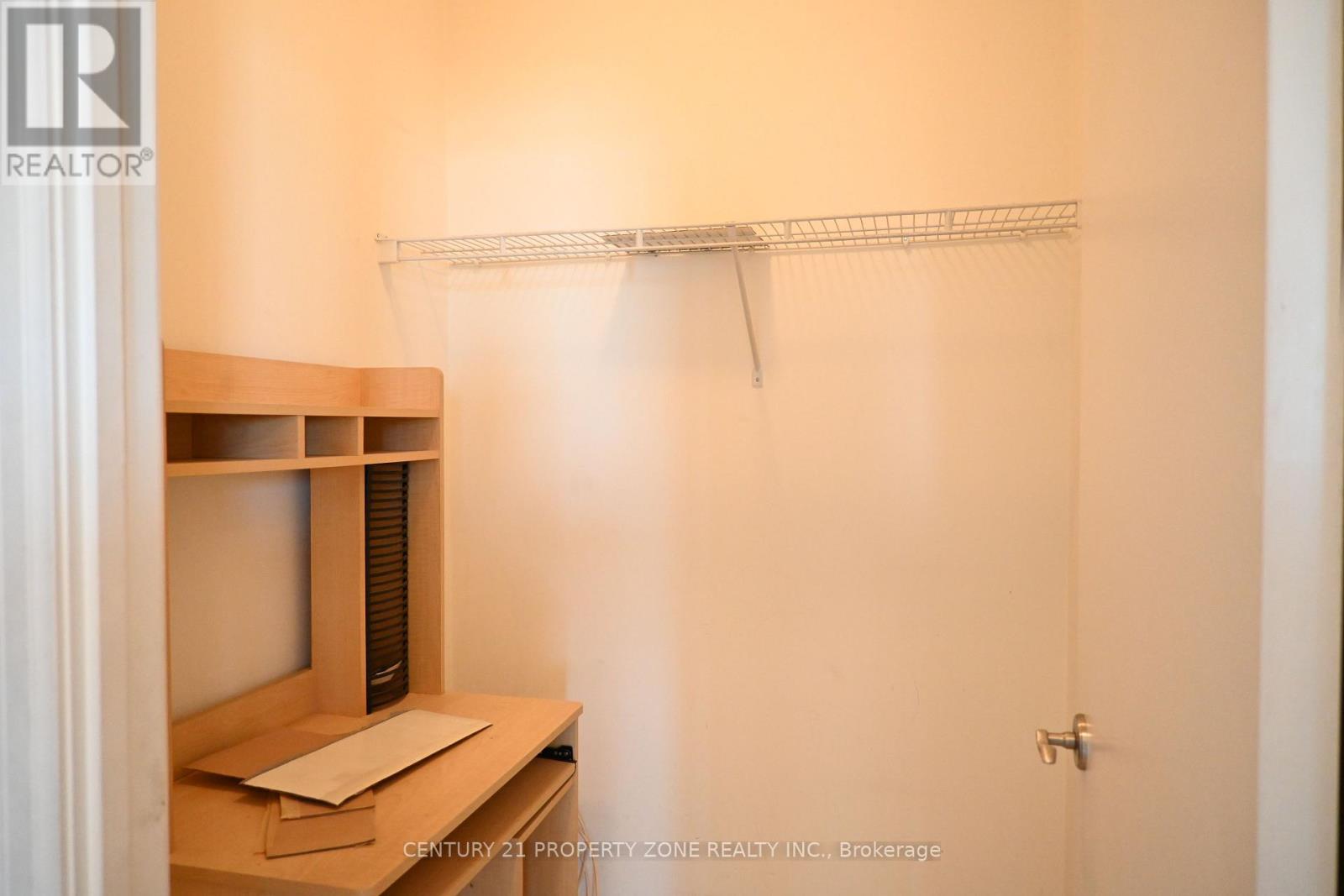 405 - 1359 Rathburn Road E, Mississauga, Ontario  L4W 5P7 - Photo 6 - W13606070