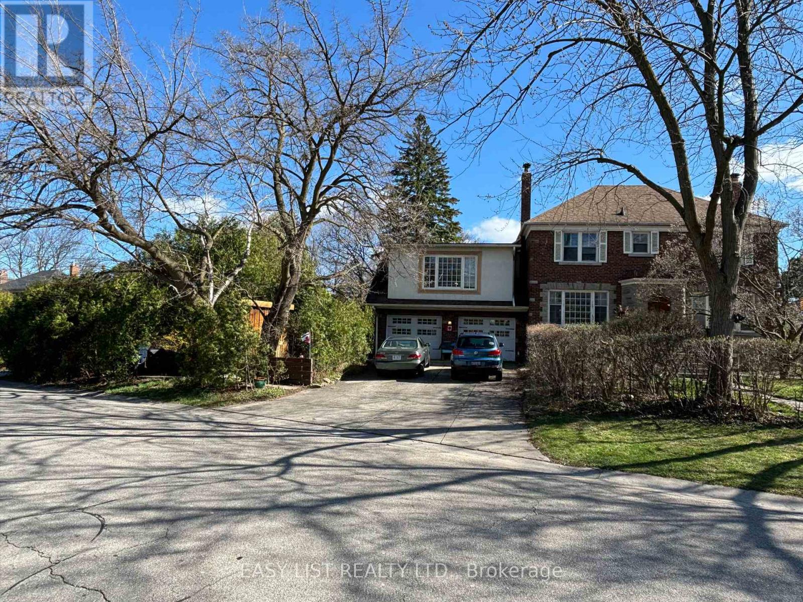 205 Ridley Boulevard, Toronto, Ontario  M5M 3M4 - Photo 2 - C13606346