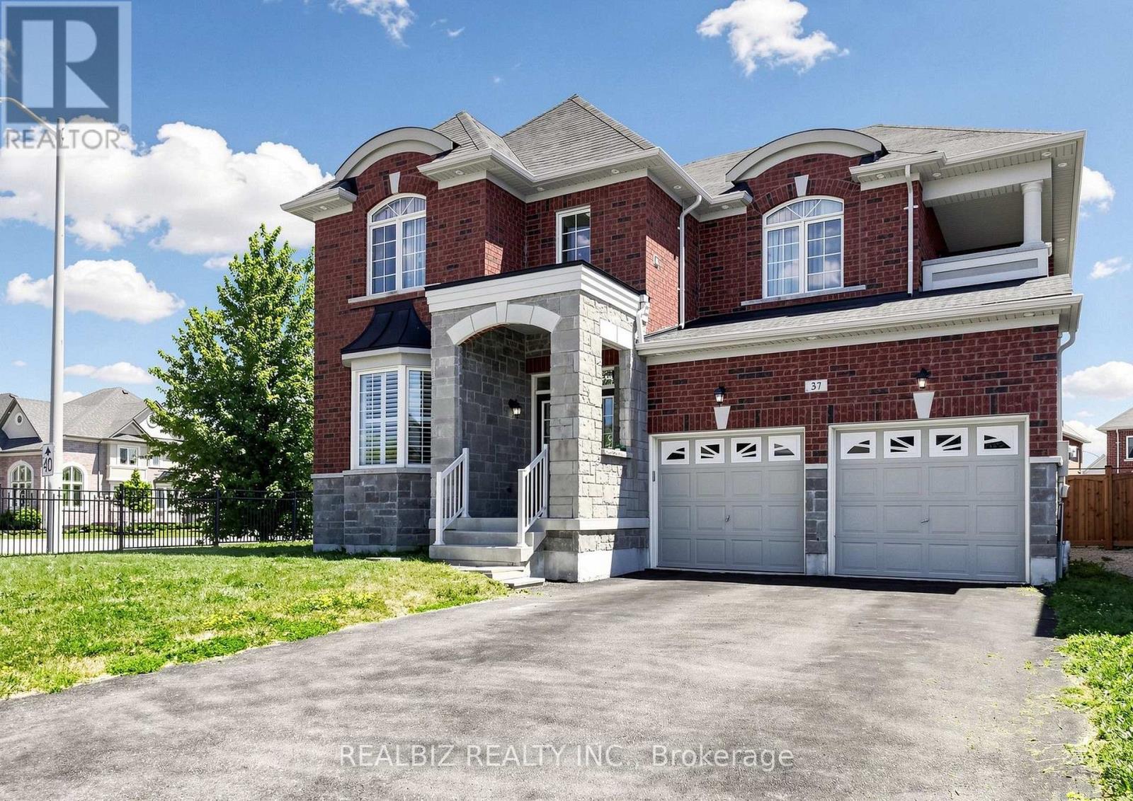 37 ALAMOSA COURT, Brampton, Ontario