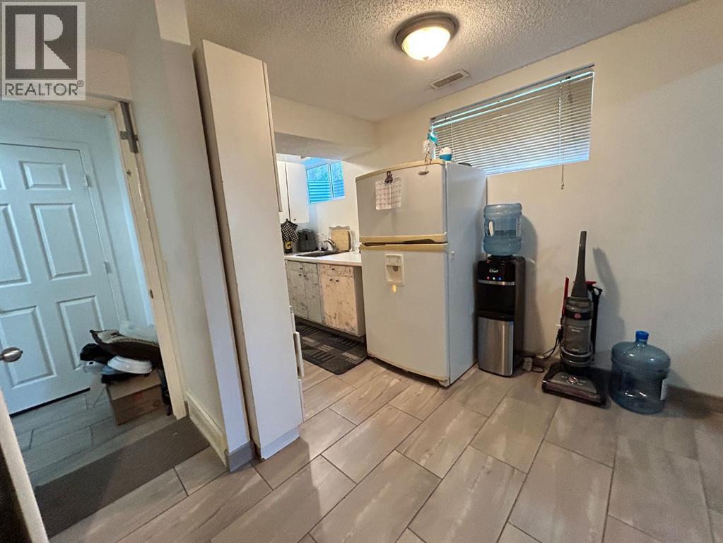 86 Covepark Road, Calgary, Alberta  T3K 6B9 - Photo 23 - A2330032
