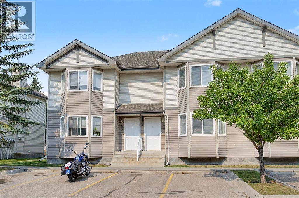 65 Royal Birch Villas NW, Calgary, Alberta  T3G 5V2 - Photo 1 - A2330143