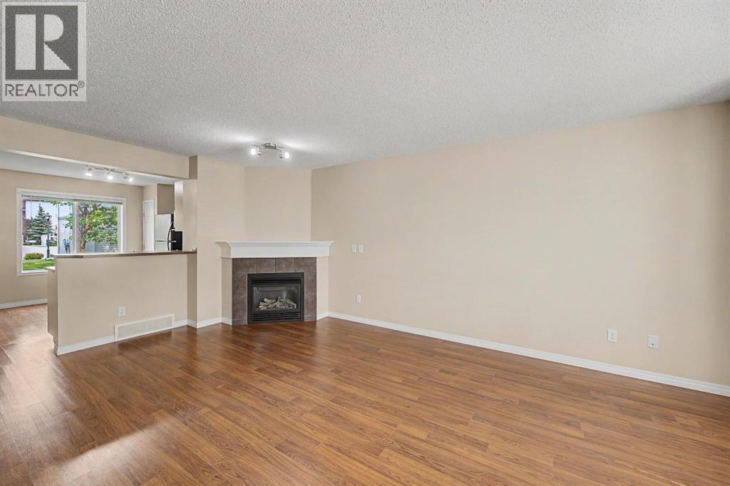 65 Royal Birch Villas NW, Calgary, Alberta  T3G 5V2 - Photo 8 - A2330143