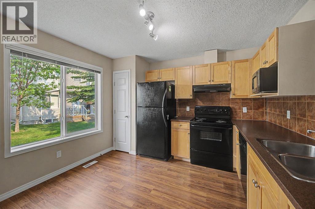 65 Royal Birch Villas NW, Calgary, Alberta  T3G 5V2 - Photo 3 - A2330143