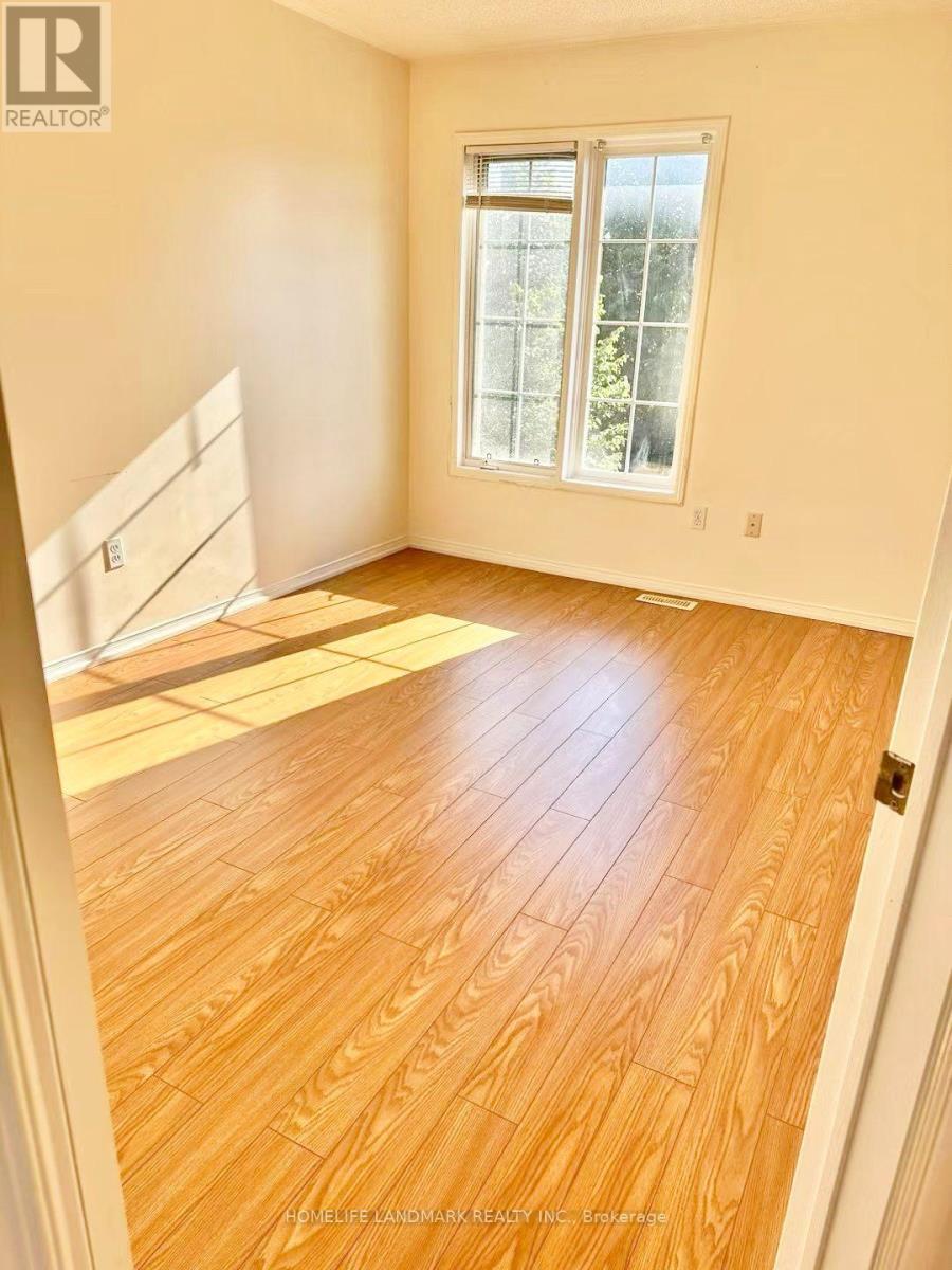 19 Fairlawn Avenue, Markham, Ontario  L6C 2E7 - Photo 8 - N13606396